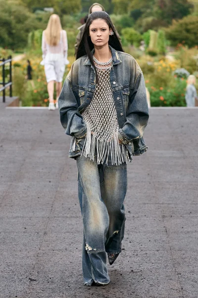 Look 31